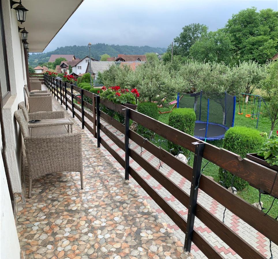 Vila Mogan Hotel Alsómoécs Kültér fotó