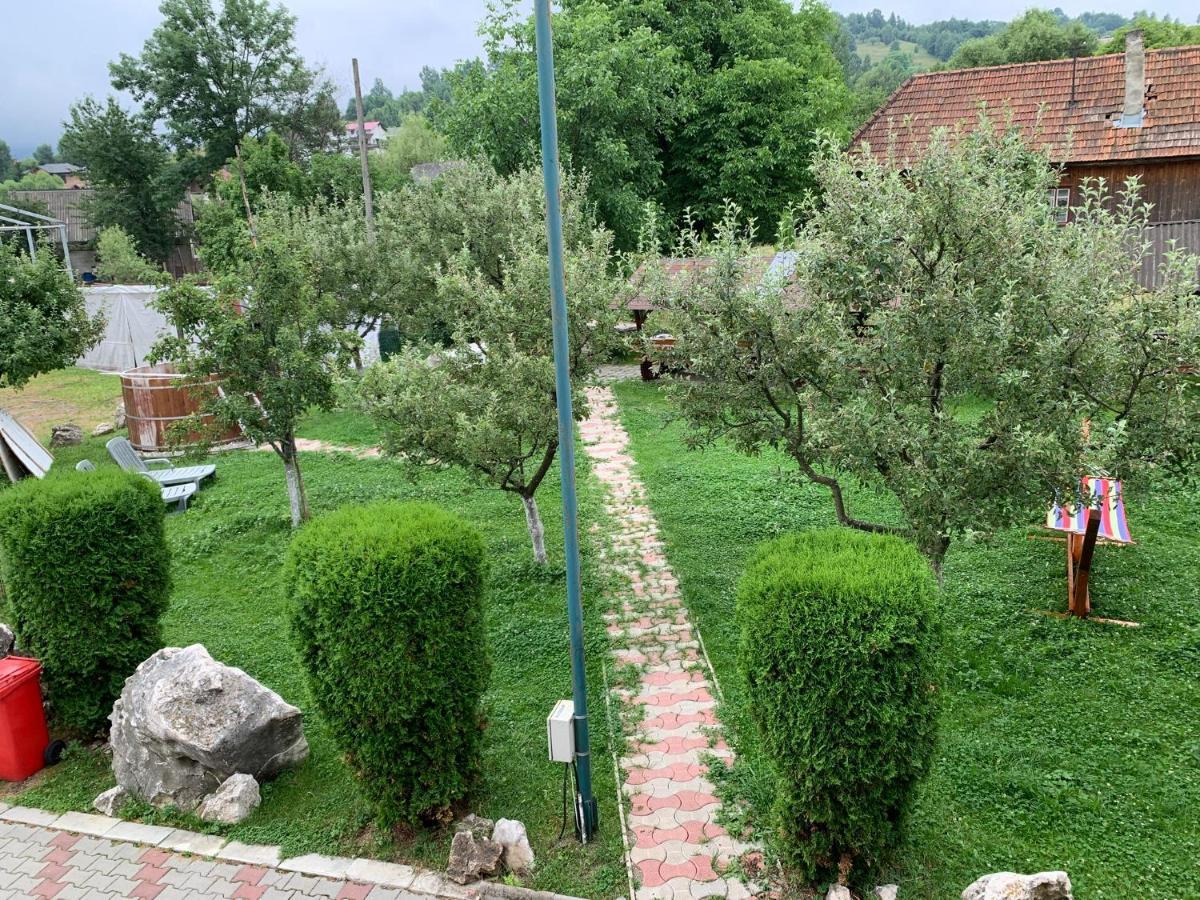 Vila Mogan Hotel Alsómoécs Kültér fotó